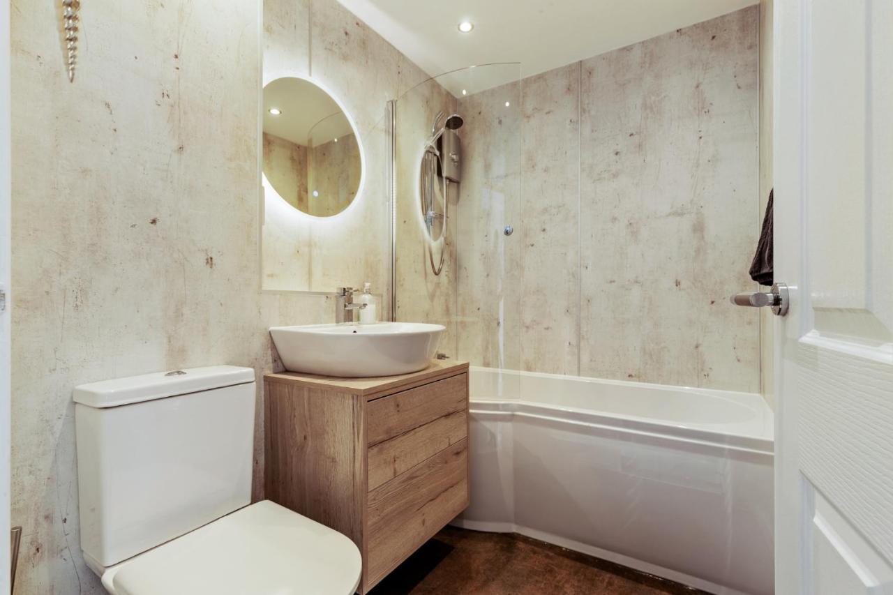 25 Coedrath Park - Sea Views From Balcony, Short Walk To Beach, Parking Saundersfoot Ngoại thất bức ảnh