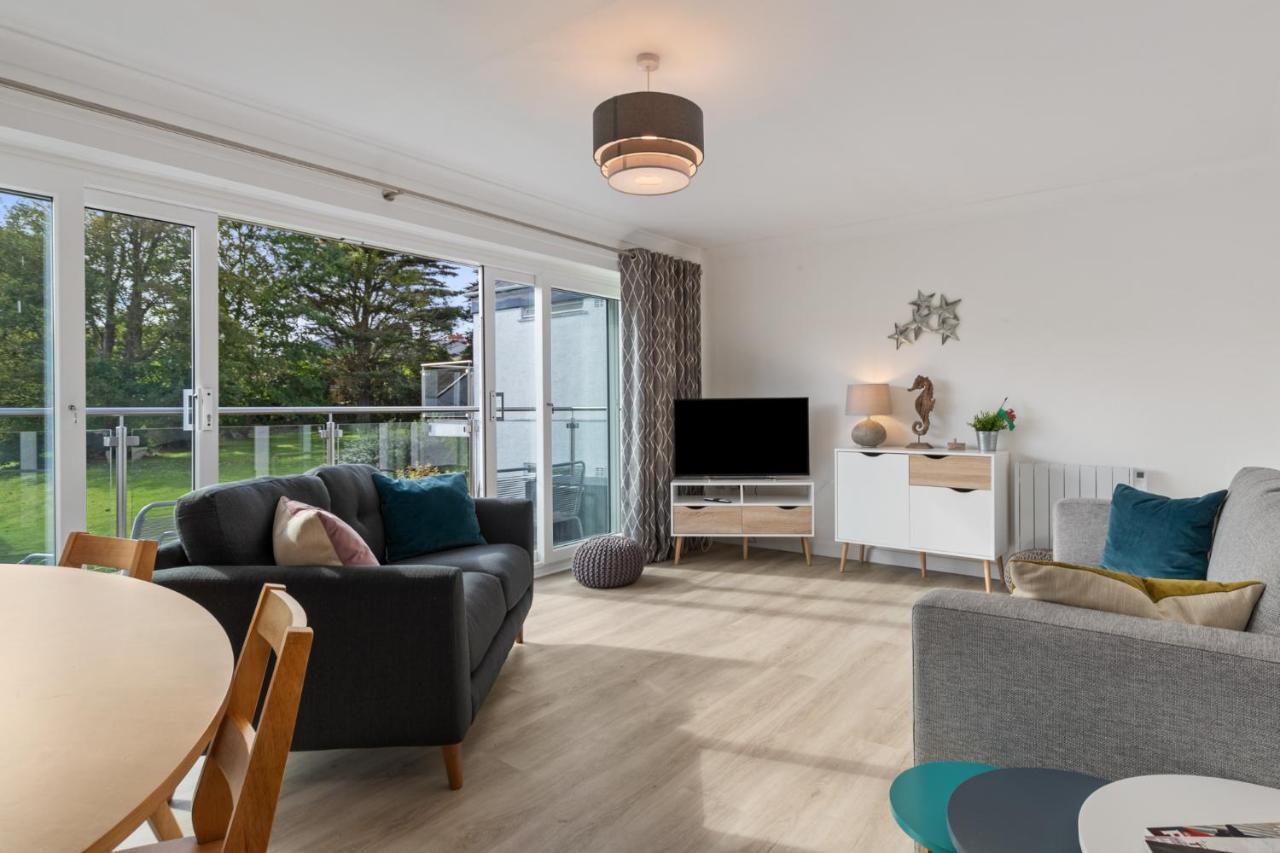 25 Coedrath Park - Sea Views From Balcony, Short Walk To Beach, Parking Saundersfoot Ngoại thất bức ảnh